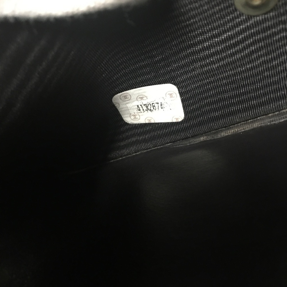 ❤️CLASSIC CHANEL WALLET ON A CHAIN ❤️ - Picture 10 of 13